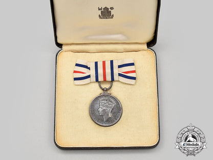 united_kingdom._a_king's_medal_for_service_in_the_cause_of_freedom_to_a_female_recipient,_cased_l22_mnc3141_639_1