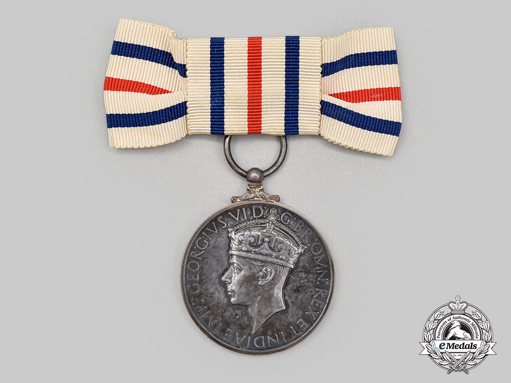 united_kingdom._a_king's_medal_for_service_in_the_cause_of_freedom_to_a_female_recipient,_cased_l22_mnc3144_636_1
