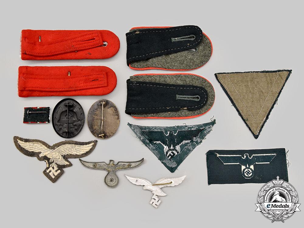 germany,_wehrmacht._a_mixed_lot_of_decorations_and_insignia_l22_mnc3721_811_1