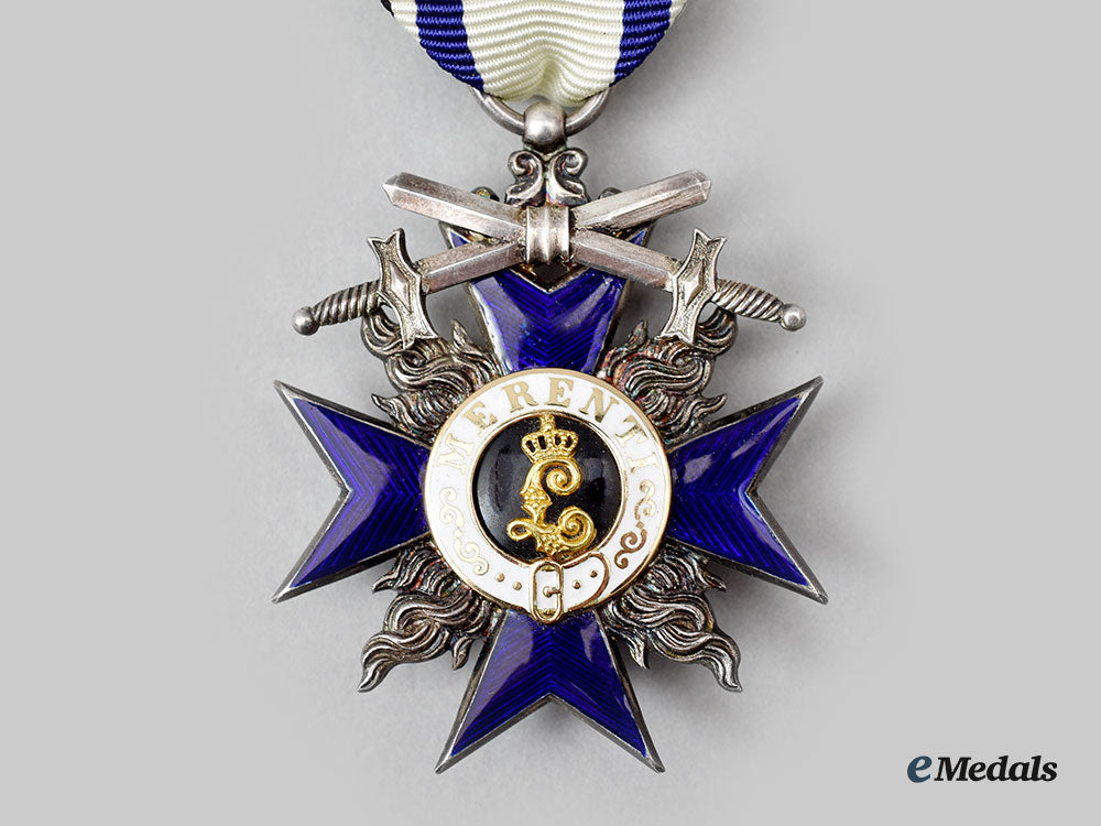 bavaria,_kingdom._an_order_of_military_merit,_iv_class_cross_with_swords_l22_mnc3735_100_1