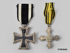 Germany, Imperial. A Pair Of First World War Service Awards
