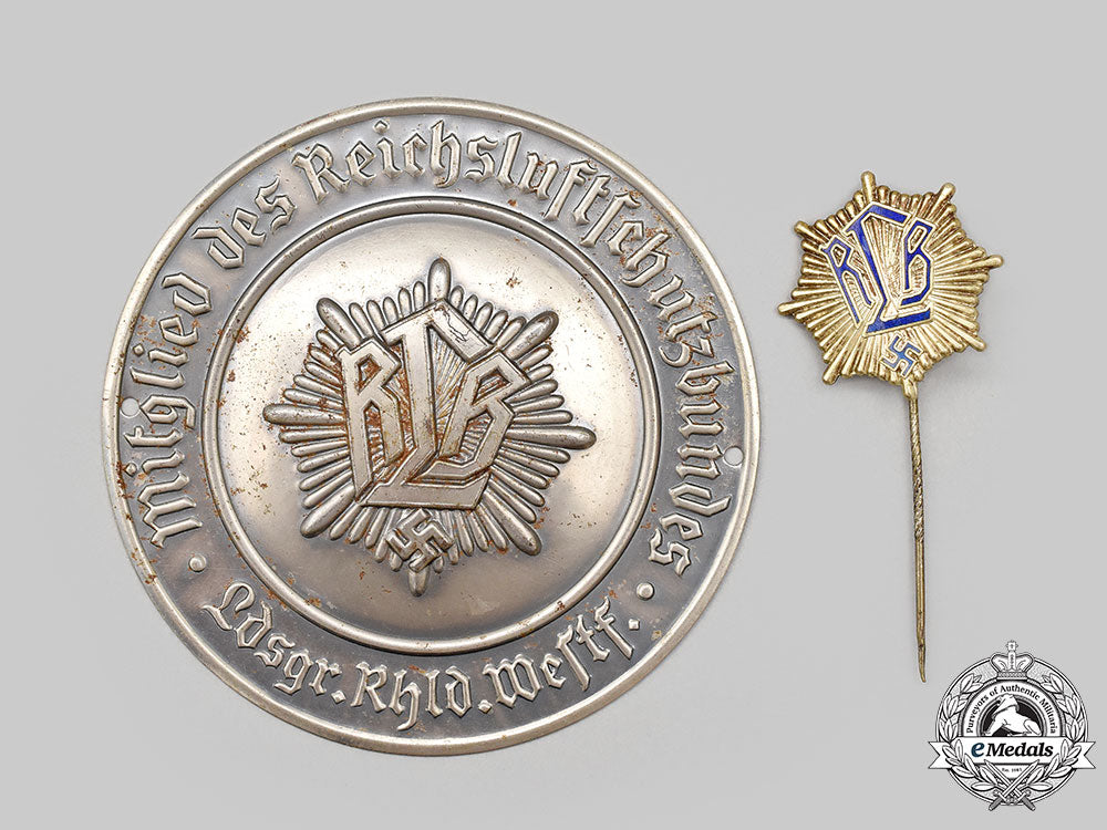 germany,_rlb._a_pair_of_insignia_l22_mnc3772_840