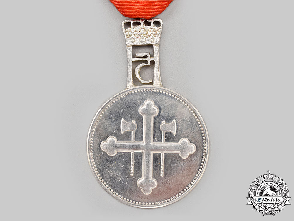 norway,_kingdom._st._olaf's_medal_with_monogram_of_king_harald_v(1991-_present)_l22_mnc3870_878_1