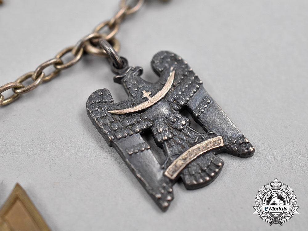 germany,_weimar_republic._a_pair_of_miniature_medal_chains_for_first_world_war_and_freikorps_service_l22_mnc3912_180