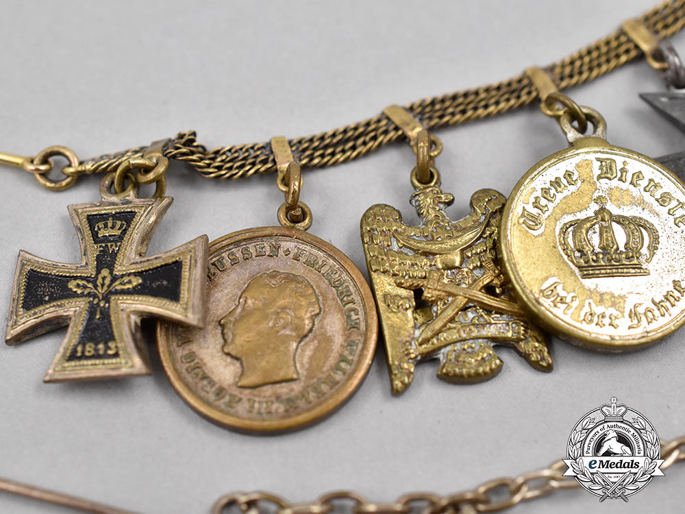 germany,_weimar_republic._a_pair_of_miniature_medal_chains_for_first_world_war_and_freikorps_service_l22_mnc3914_182