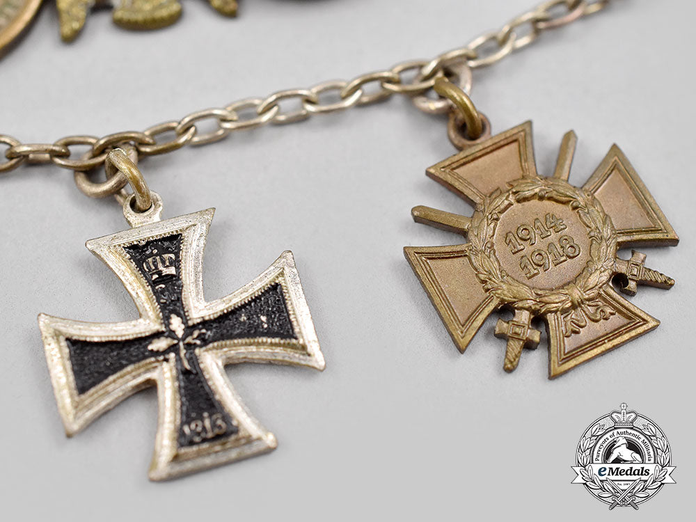 germany,_weimar_republic._a_pair_of_miniature_medal_chains_for_first_world_war_and_freikorps_service_l22_mnc3915_183