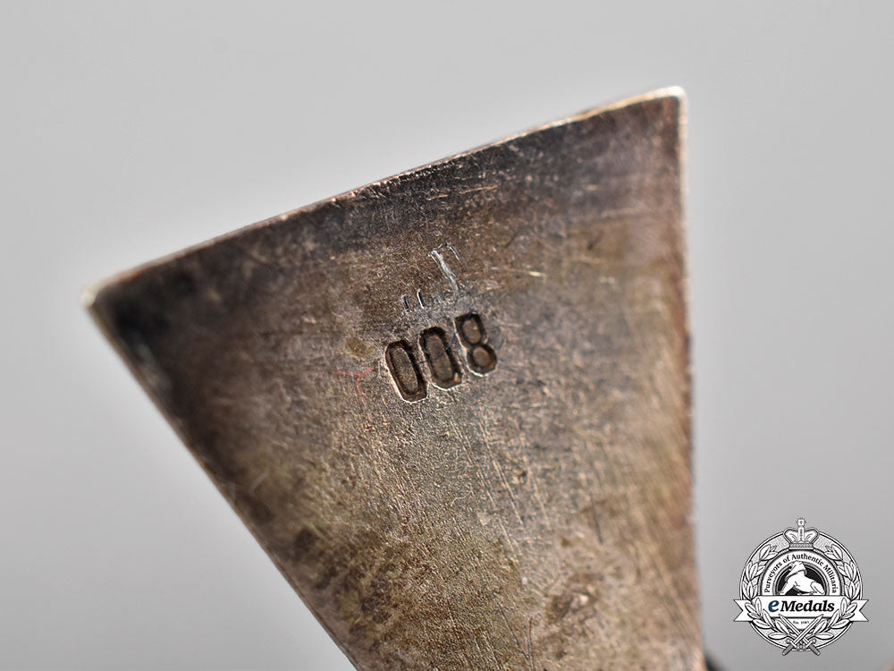 germany,_weimar_republic._an_honour_cross_of_the_baltic_landeswehr_in_silver_l22_mnc3933_192