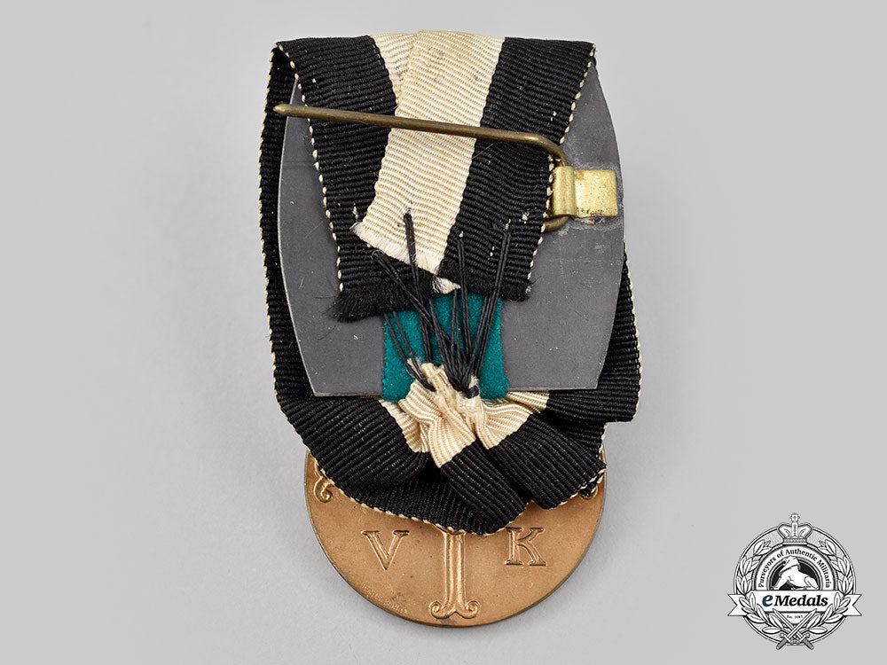 germany,_weimar_republic._a_medal_of_the_courland_soldiers_settlement_organization,_with_miniature_l22_mnc3939_196