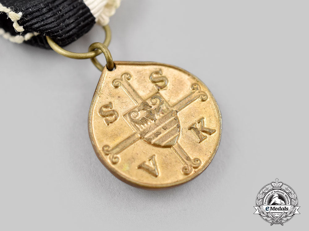 germany,_weimar_republic._a_medal_of_the_courland_soldiers_settlement_organization,_with_miniature_l22_mnc3945_199