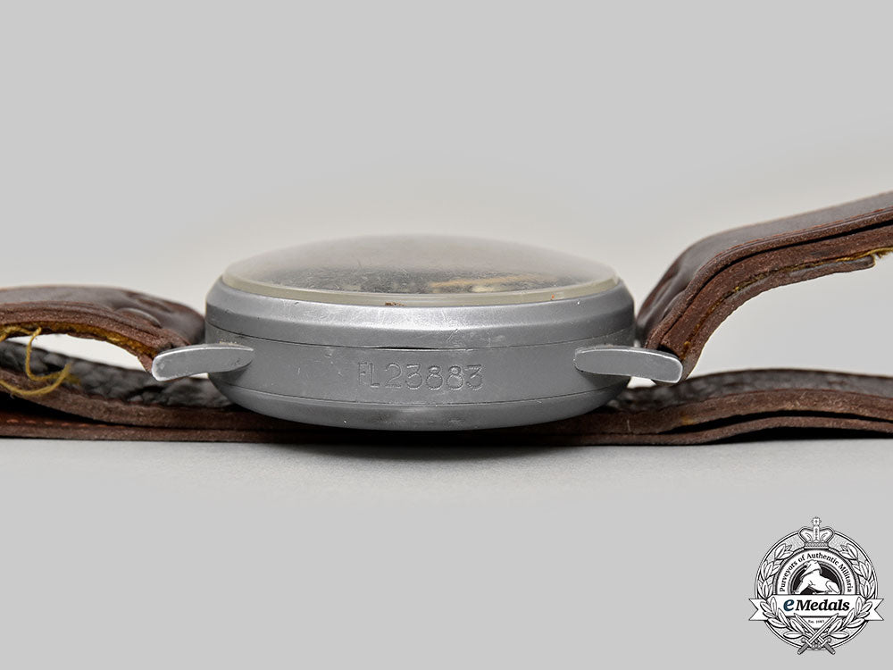germany,_luftwaffe._a_rare_navigator’s_watch,_with_case,_by_lacher&_co._l22_mnc3984_487