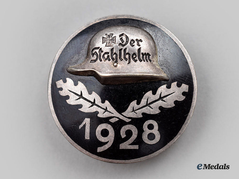 germany,_der_stahlhelm._a1928_membership_badge,_by_der_stahlhof_magdeburg_l22_mnc4160_178