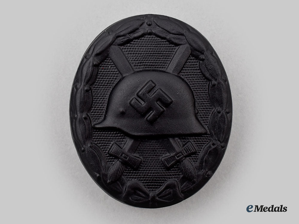 germany,_wehrmacht._a_mint_black_grade_wound_badge,_by_the_vienna_mint_l22_mnc4309_316