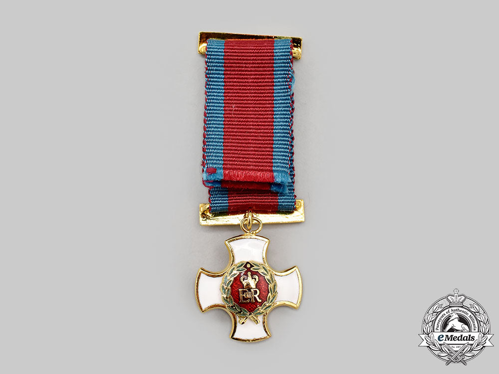 united_kingdom._a_distinguished_service_order,_miniature_l22_mnc4310_080_1_1