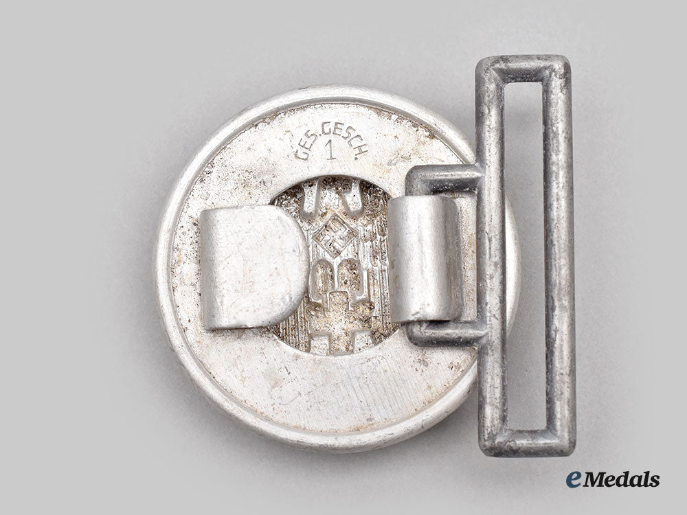 germany,_drk._an_officer’s_belt_buckle,_second_pattern_l22_mnc4382_350