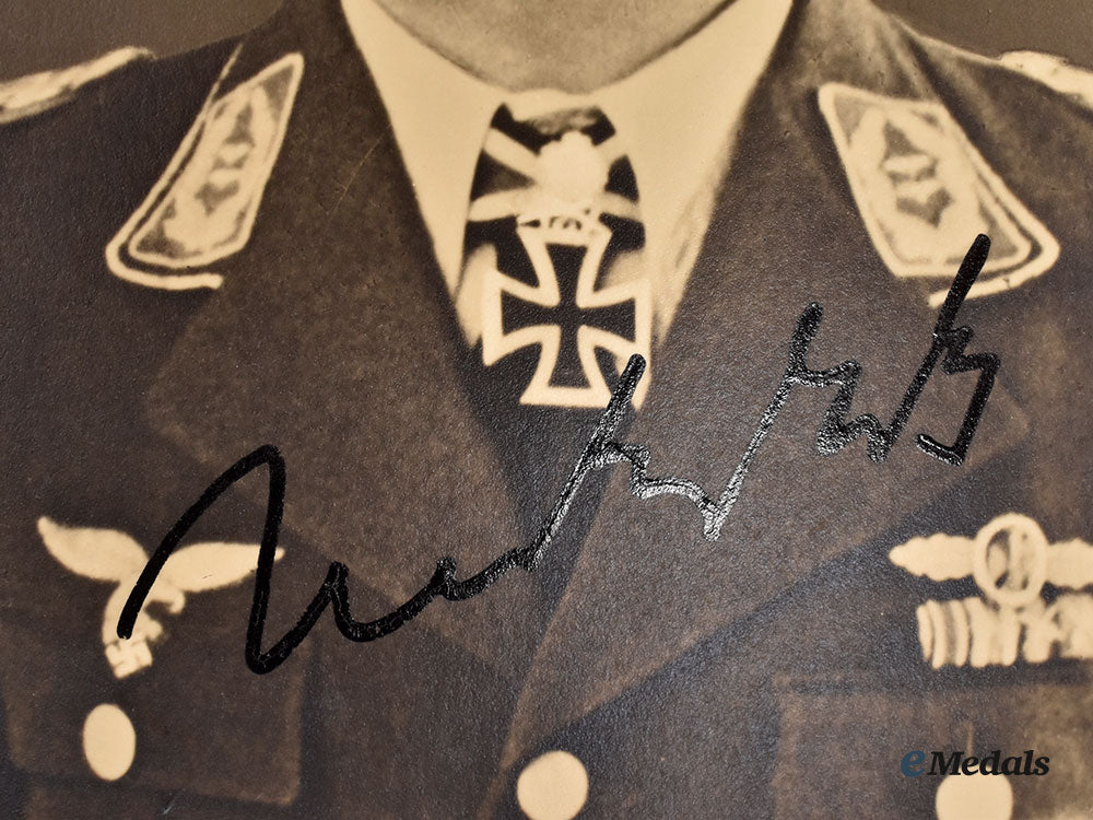 germany,_luftwaffe._a_signed_postcard_of_oberst_werner_mölders_l22_mnc4504_448