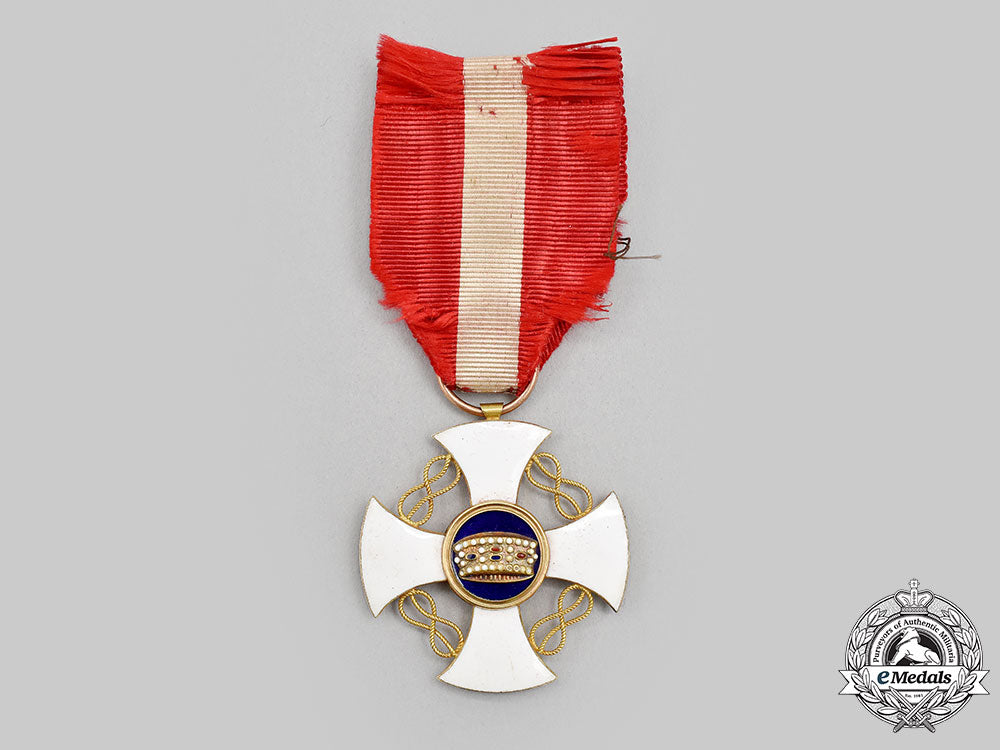 italy,_kingdom._an_order_of_the_crown_of_italy,_v_class_knight,_cased,_named_to_knight_enrico_orengo_in1884_l22_mnc4527_247_1_1