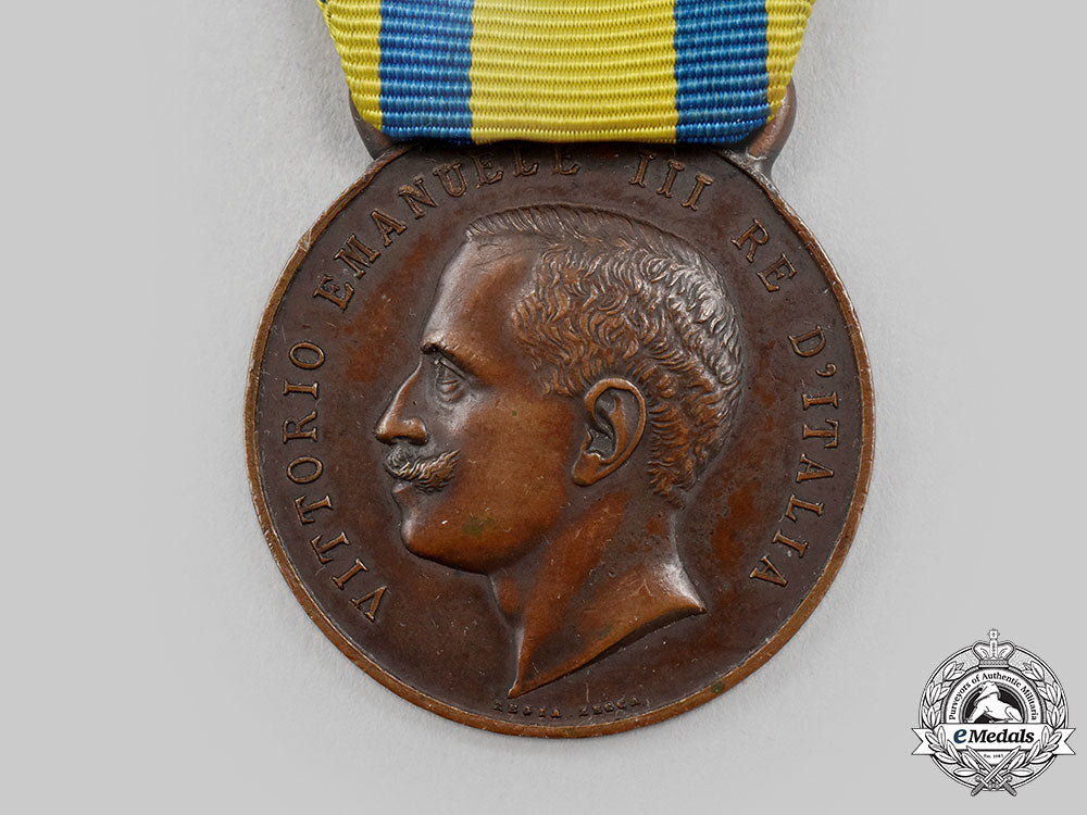 italy,_kingdom._a_china_campaign_medal1900-1901_with_clasp_l22_mnc4556_267