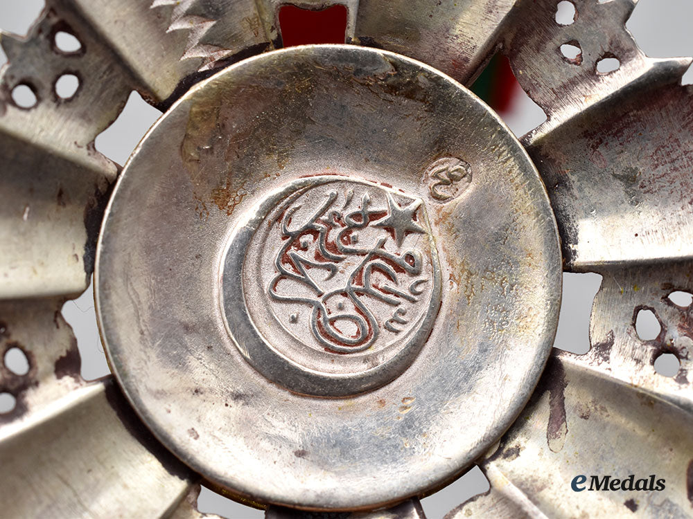 turkey,_ottoman_empire._an_order_of_medjidie(_mecidiye),_v_class_knight_l22_mnc4645_364