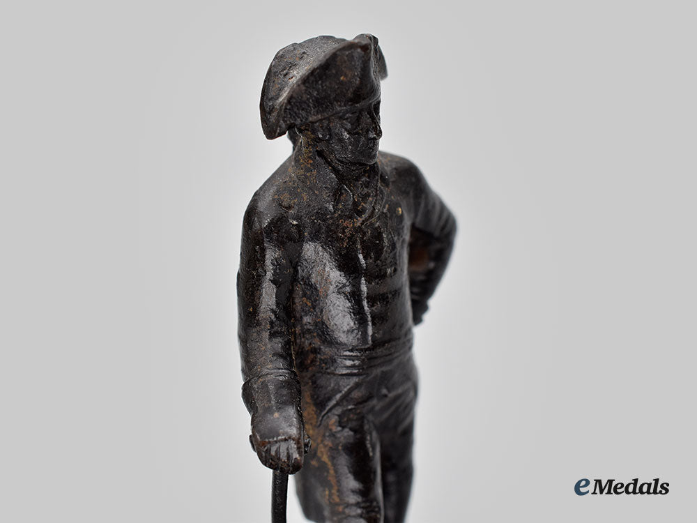 france,_i_empire._a_napoleon_bonaparte_pedestal_statuette_l22_mnc4968_736_1