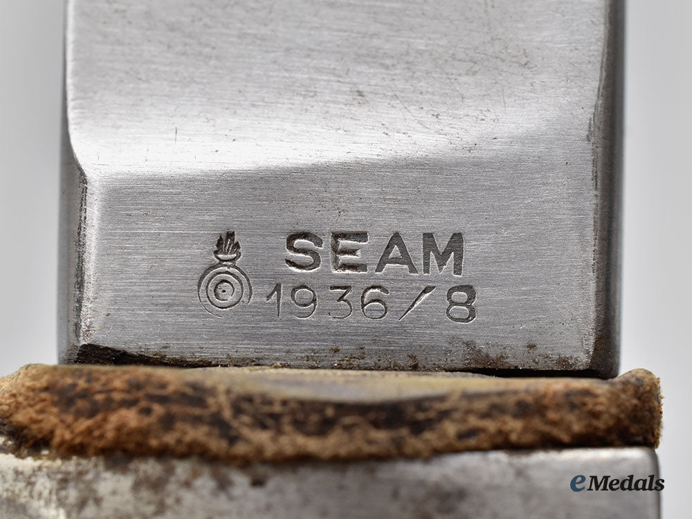 spain,_spanish_state._a_falange_youth_knife,_by_seam_l22_mnc5091_536_1