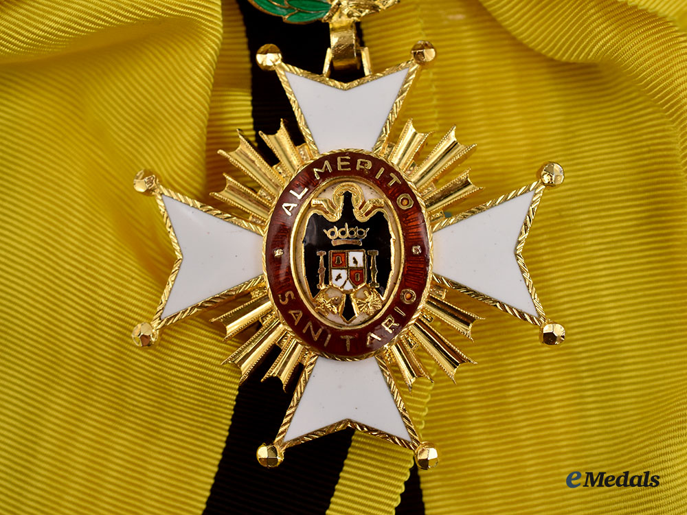 spain,_fascist_state._a_civil_order_of_health,_grand_cross_set_l22_mnc5187_729