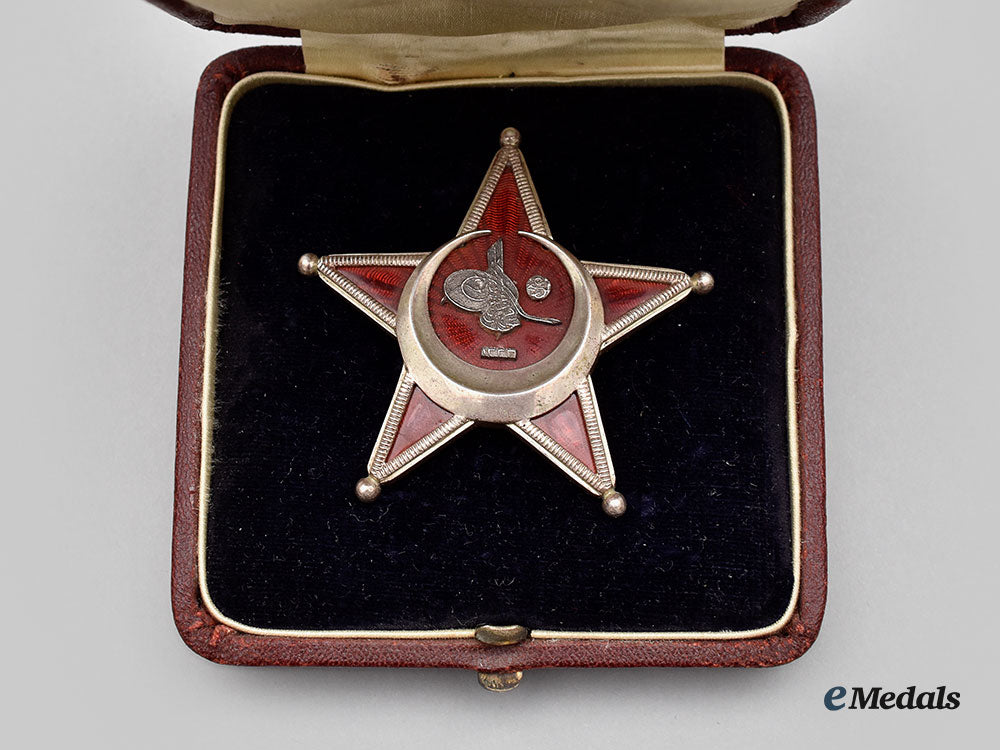 turkey,_ottoman_empire._a_gallipoli_star,_with_case,_german-_made_example_in_silver_l22_mnc5509_974