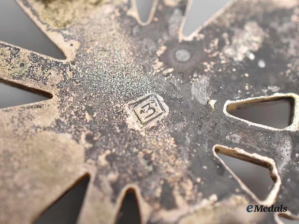 germany,_wehrmacht._a_war_merit_cross_i_class_with_swords_and_case,_by_wilhelm_deumer_l22_mnc5537_920