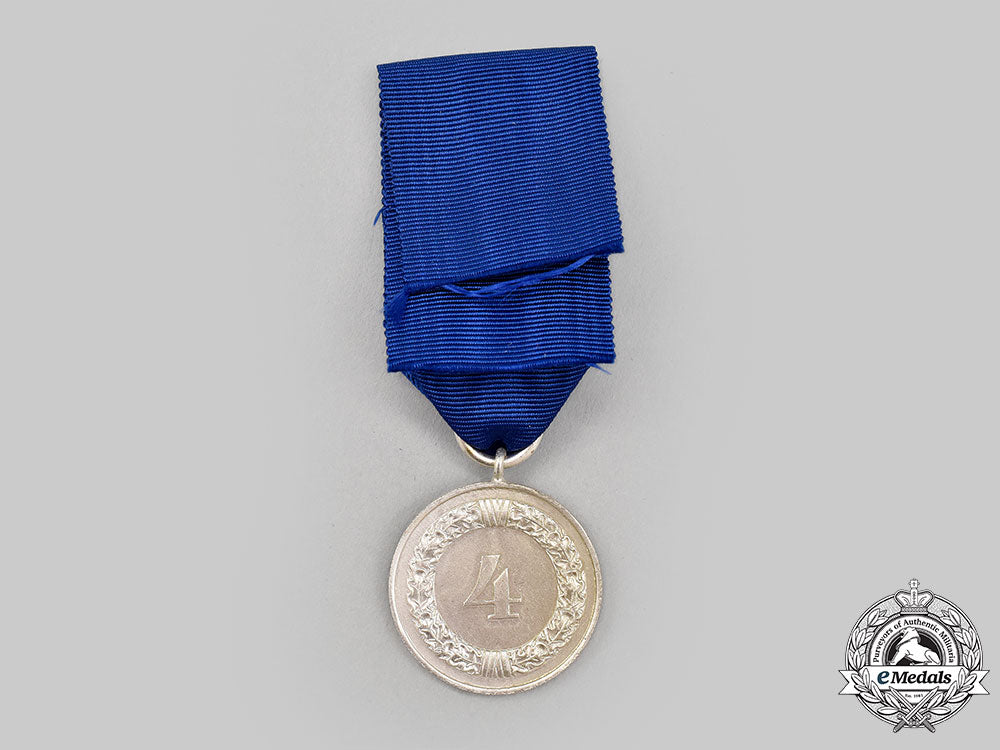 germany,_wehrmacht._a_mint4-_year_long_service_decoration,_luftwaffe_issue_l22_mnc5820_834