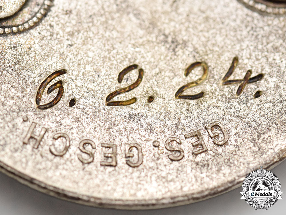 germany,_der_stahlhelm._a1924_membership_badge,_by_der_stahlhof_magdeburg_l22_mnc5825_148