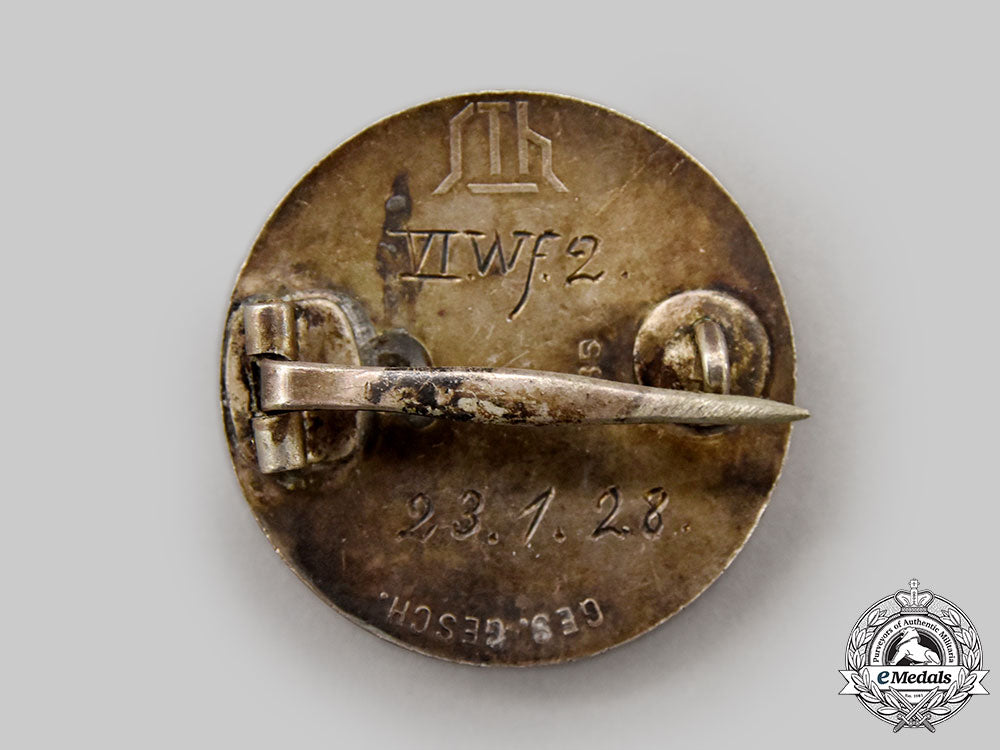 germany,_der_stahlhelm._a1928_membership_badge,_by_der_stahlhof_magdeburg_l22_mnc5830_151