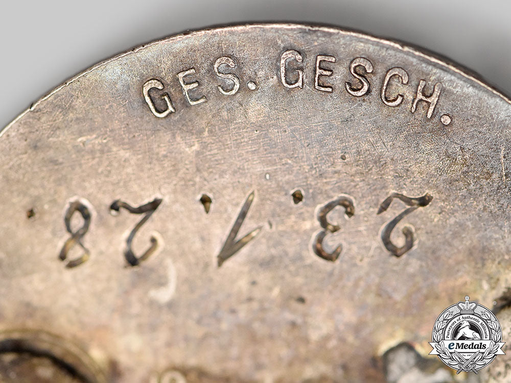 germany,_der_stahlhelm._a1928_membership_badge,_by_der_stahlhof_magdeburg_l22_mnc5833_152