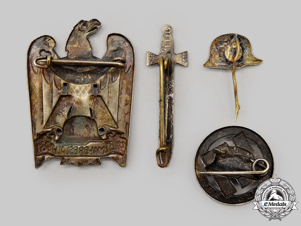 germany,_der_stahlhelm._a_mixed_lot_of_badges_l22_mnc5854_161