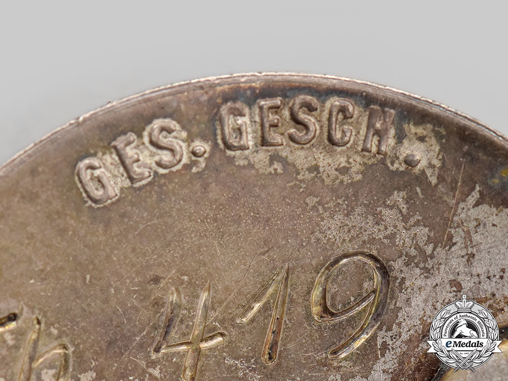 germany,_der_stahlhelm._a1931_membership_badge,_by_der_stahlhof_magdeburg_l22_mnc5921_187