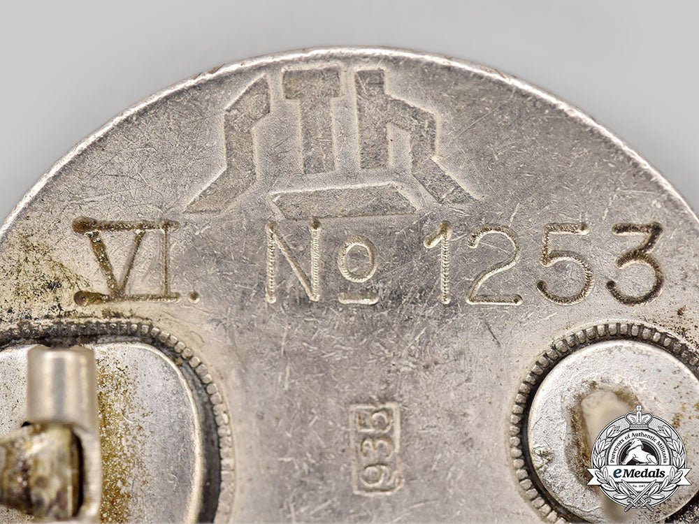 germany,_der_stahlhelm._a1930_membership_badge,_by_der_stahlhof_magdeburg_l22_mnc5951_203