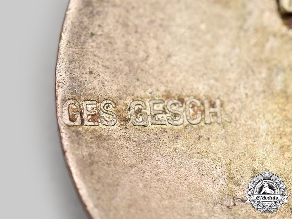 germany,_der_stahlhelm._a1927_membership_badge,_by_der_stahlhof_magdeburg_l22_mnc6009_222