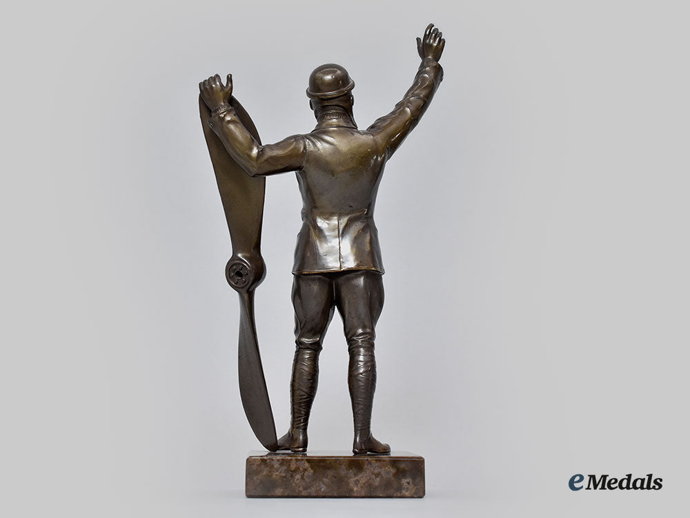 germany,_weimar_republic._a1922_jasta11_magdeburg_front_soldiers’_day_commemorative_statue_l22_mnc6035_152