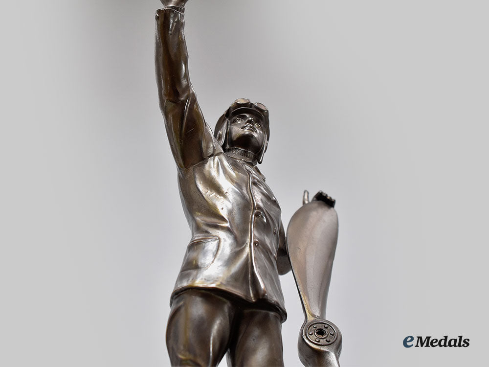 germany,_weimar_republic._a1922_jasta11_magdeburg_front_soldiers’_day_commemorative_statue_l22_mnc6038_153