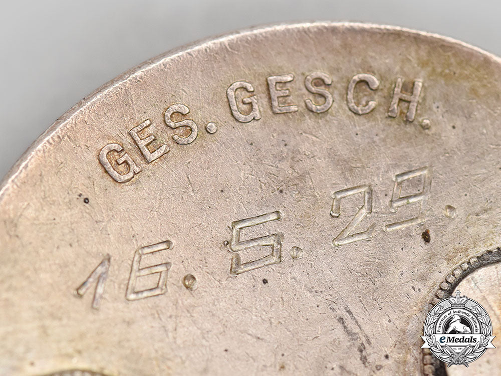 germany,_der_stahlhelm._a1929_membership_badge,_by_der_stahlhof_magdeburg_l22_mnc6069_235