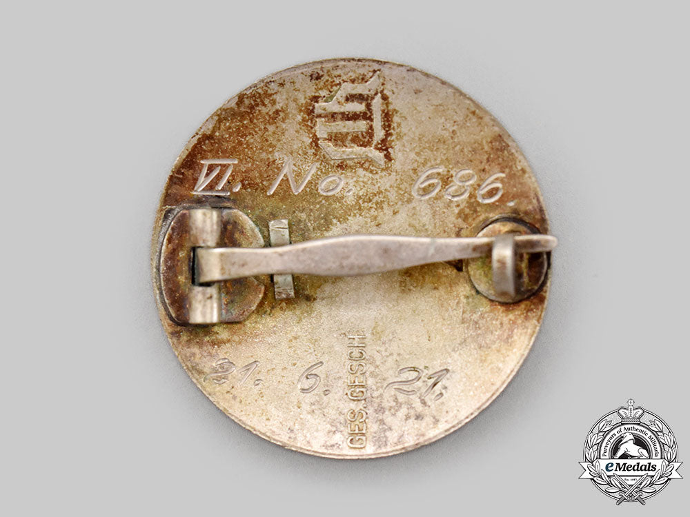 germany,_der_stahlhelm._a1921_membership_badge,_by_der_stahlhof_magdeburg_l22_mnc6078_240