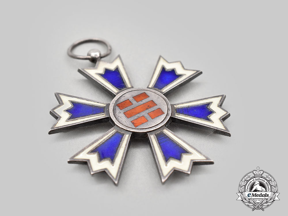 korea,_empire._an_order_of_the_eight_trigrams,_vi_class,_c.1915_l22_mnc6084_202_1