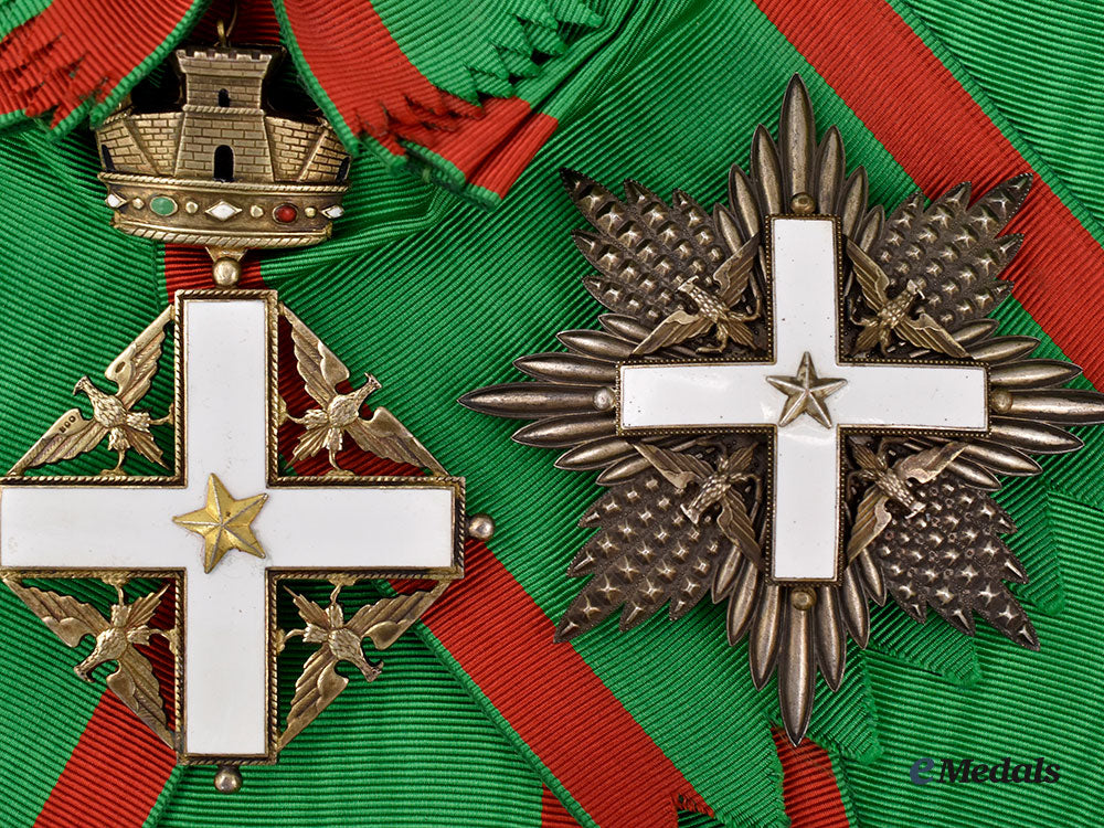 italy,_republic._an_order_of_merit_of_the_italian_republic,_grand_cross_set_c.1950_l22_mnc6336_281_1