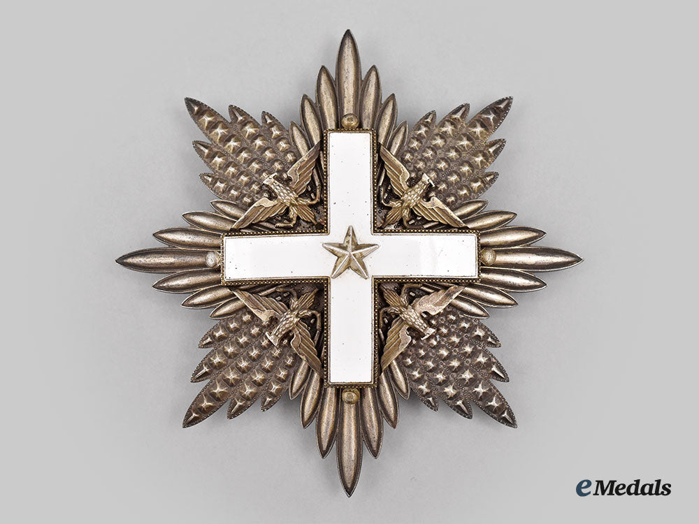 italy,_republic._an_order_of_merit_of_the_italian_republic,_grand_cross_set_c.1950_l22_mnc6348_285_1