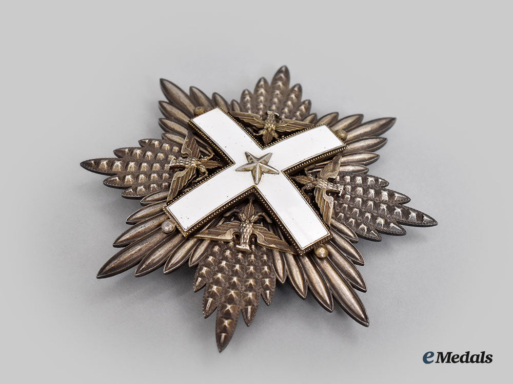 italy,_republic._an_order_of_merit_of_the_italian_republic,_grand_cross_set_c.1950_l22_mnc6349_286_1