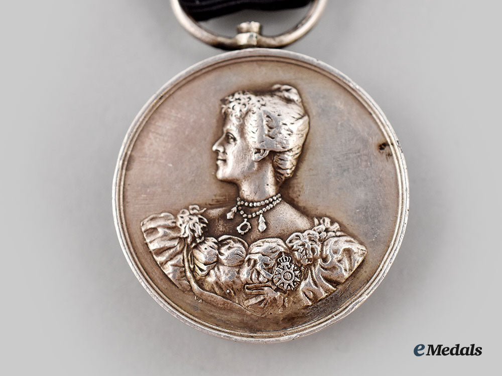 portugal,_kingdom._a_queen_amelia_medal,_silver_medal_l22_mnc6437_330