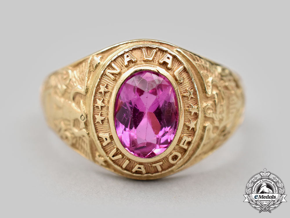 united_states._a_gold_second_war_naval_aviator_pensacola_naval_air_station_ladies_ring,_very_scarce_l22_mnc6618_042_1_1