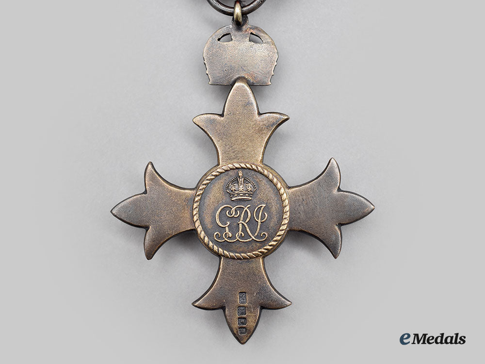 united_kingdom._a_most_excellent_order_of_the_british_empire,_v_class_member_badge(_mbe),_military_division,_l22_mnc6797_463