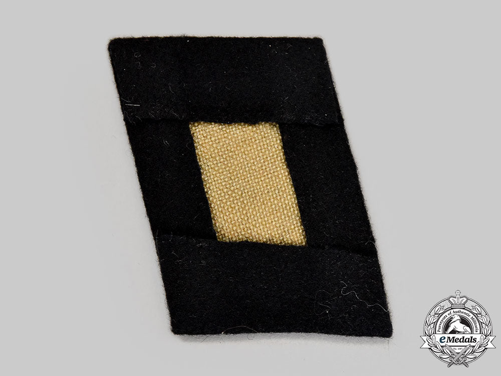 germany,_ss._a_waffen-_ss_em/_nco’s_runic_collar_tab_l22_mnc7121_724