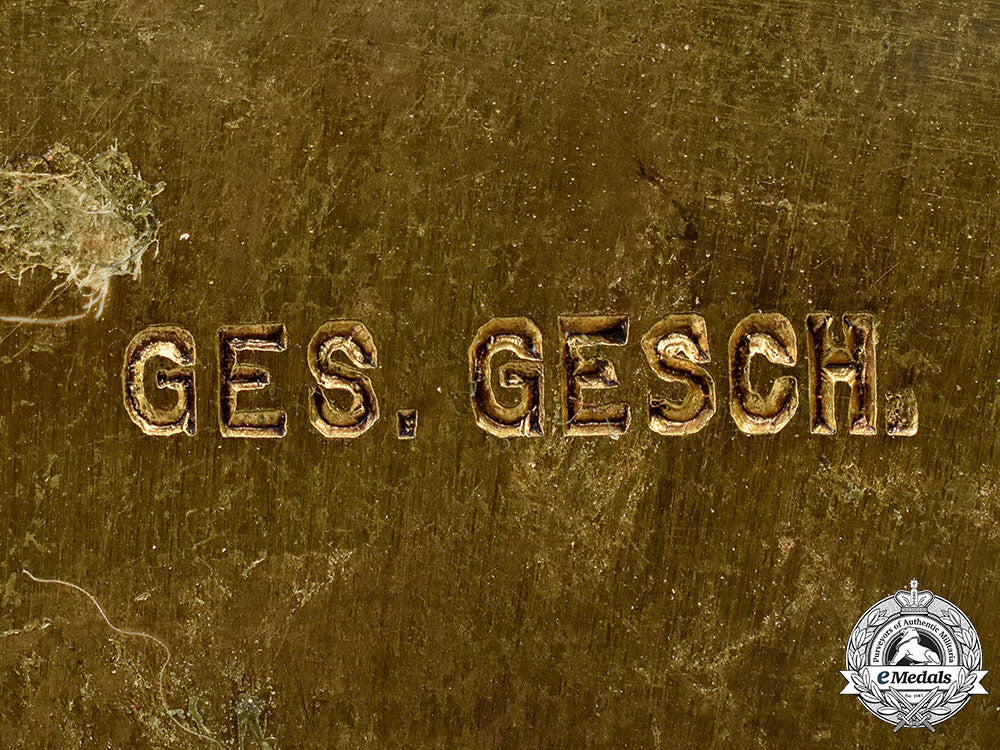 germany,_third_reich._a_mixed_lot_of_midwives_association_badges_l22_mnc7164_464_1