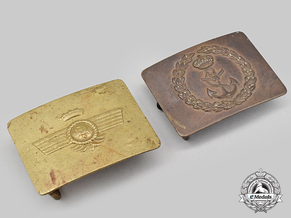 spain,_francoist_era,_kingdom._two_military_belt_buckles_l22_mnc7226_483_1