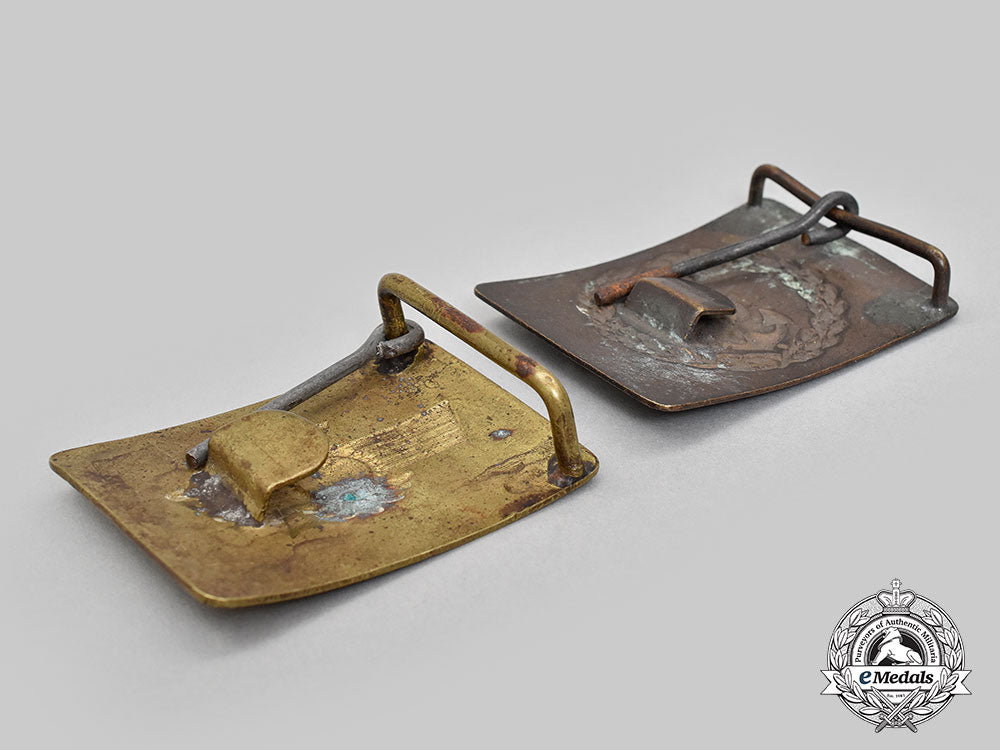 spain,_francoist_era,_kingdom._two_military_belt_buckles_l22_mnc7230_484_1